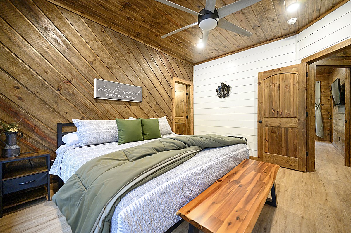 King suite from another angle